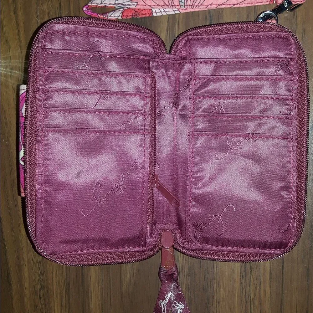 #217 Vera Bradley Retired “Bohemian Blooms” Wristlet - Picture 5 of 13